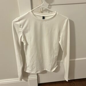 Trendy Queen long sleeve tee, size small
